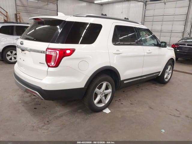 2017 FORD EXPLORER XLT 4