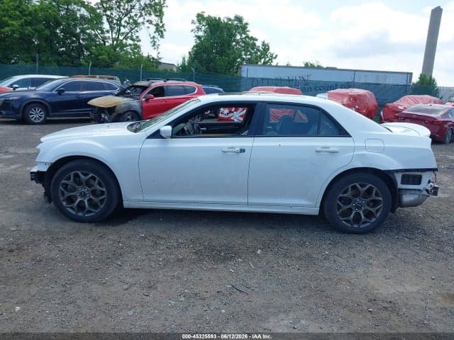 2018 CHRYSLER 300 300S AWD 13
