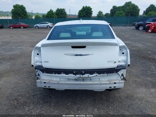 2018 CHRYSLER 300 300S AWD 15