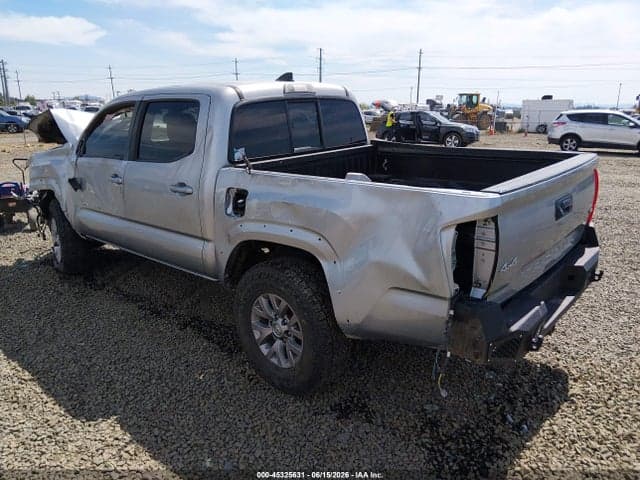 2017 TOYOTA TACOMA SR5 V6 3