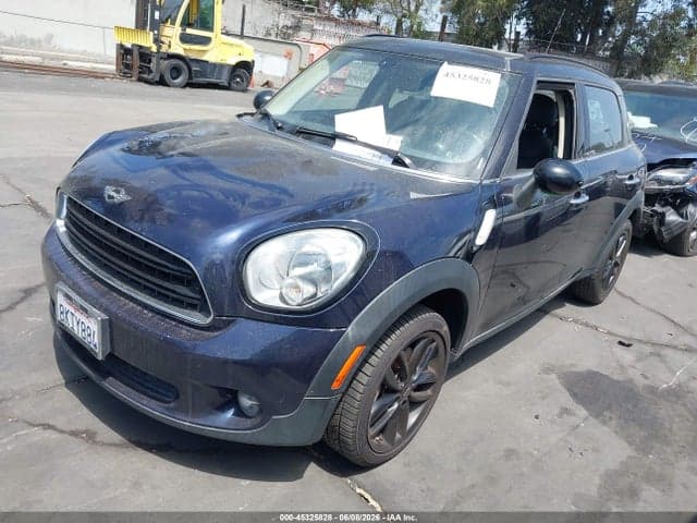 2015 MINI COUNTRYMAN COOPER 2