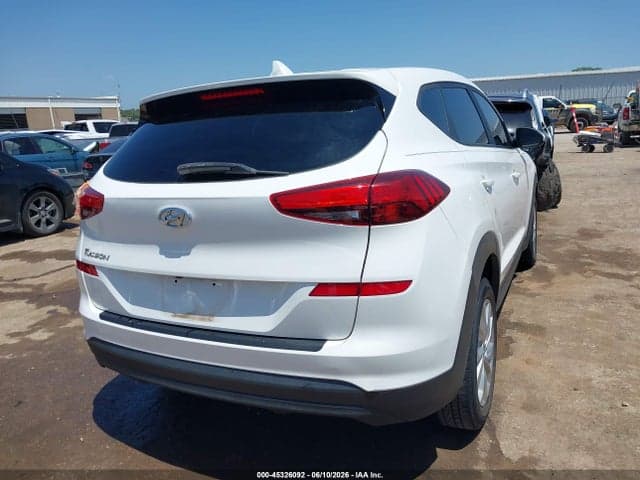 2020 HYUNDAI TUCSON SE 4
