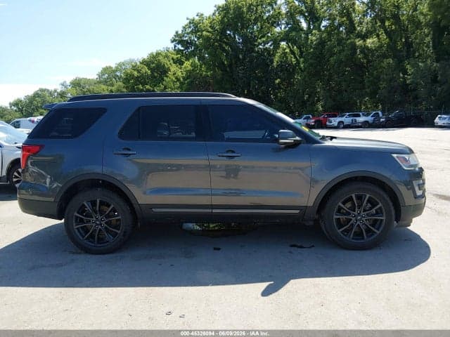 2017 FORD EXPLORER XLT 13
