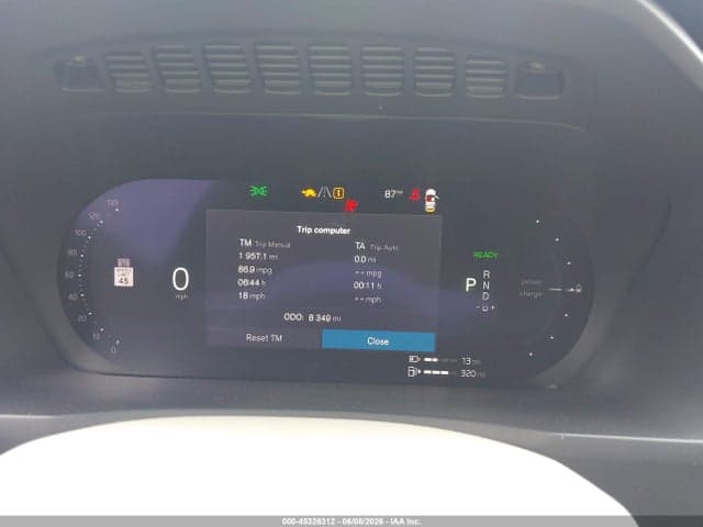 2025 VOLVO XC90 PLUG-IN 8