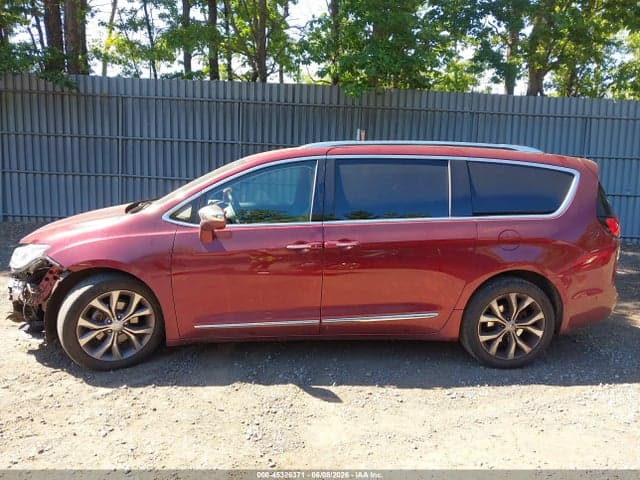 2019 CHRYSLER PACIFICA LIMITED 15