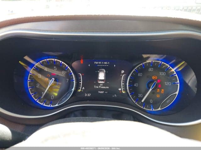 2019 CHRYSLER PACIFICA LIMITED 7