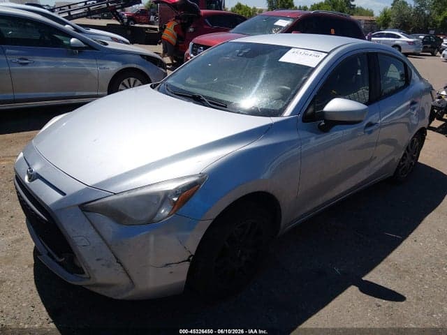 2019 TOYOTA YARIS LE 2