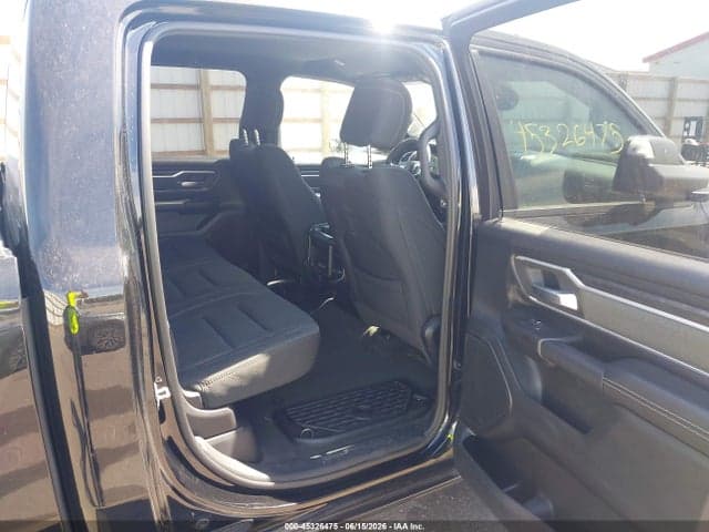 2020 RAM 1500 BIG HORN 4X4 6'4 BOX 8
