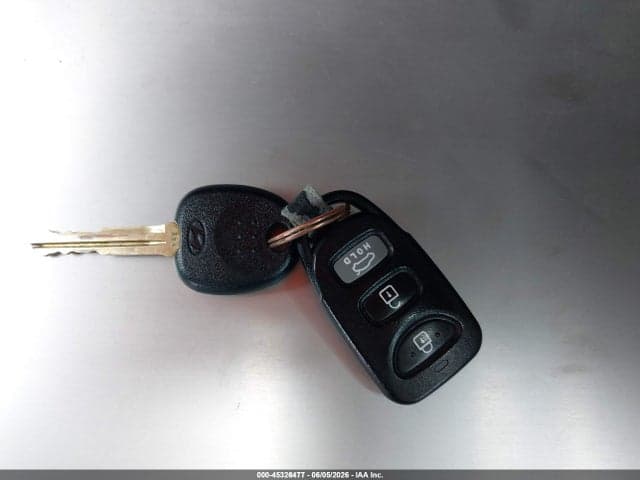 2020 HYUNDAI ELANTRA SE 11