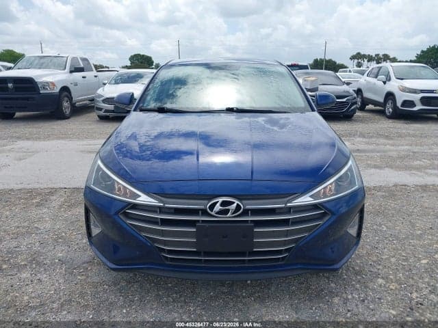 2020 HYUNDAI ELANTRA SE 12