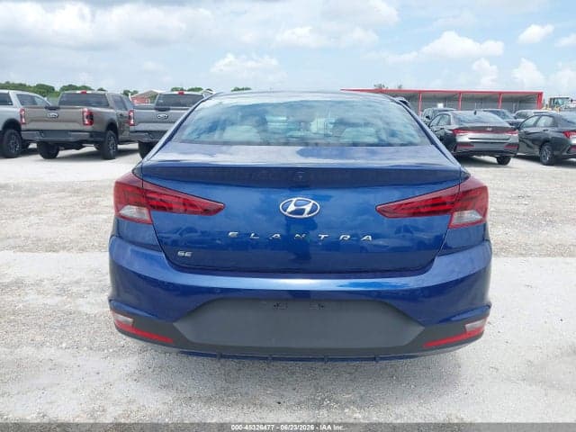 2020 HYUNDAI ELANTRA SE 16