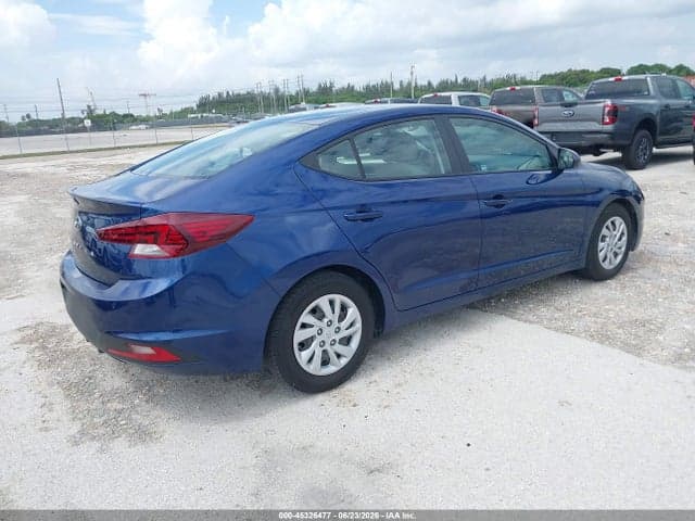 2020 HYUNDAI ELANTRA SE 4