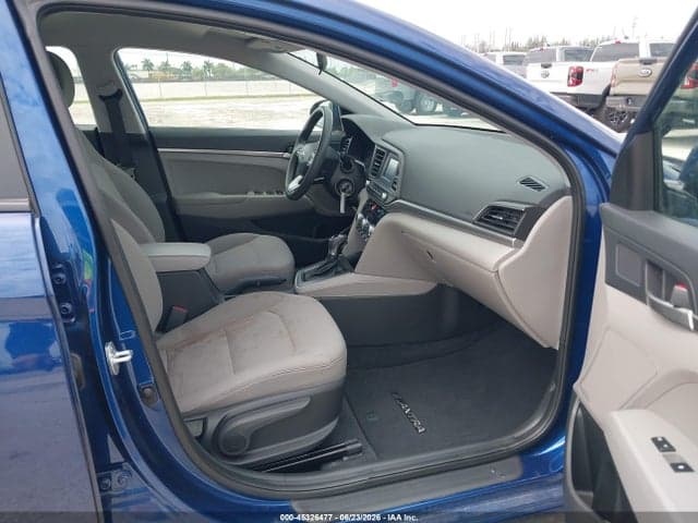 2020 HYUNDAI ELANTRA SE 5