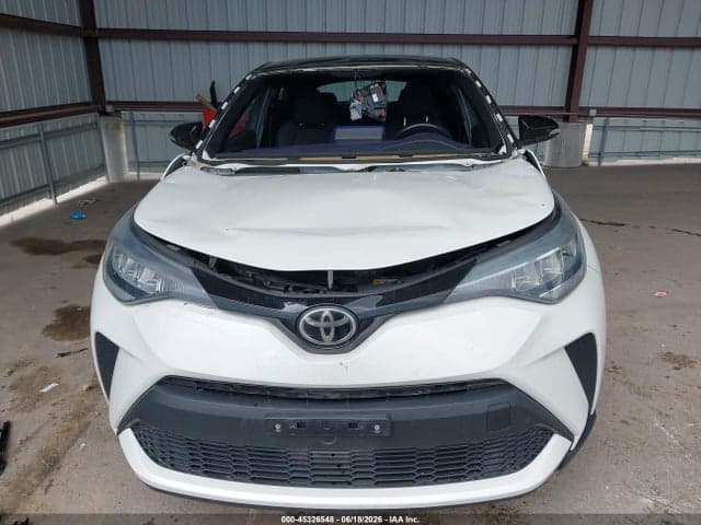 2020 TOYOTA C-HR XLE 6