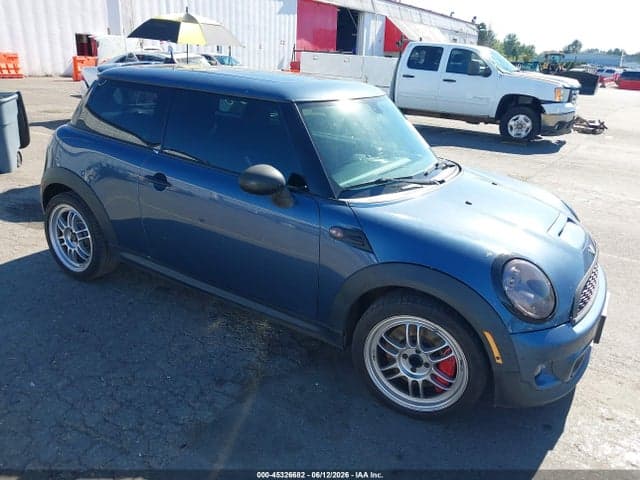 2011 MINI JOHN COOPER 1