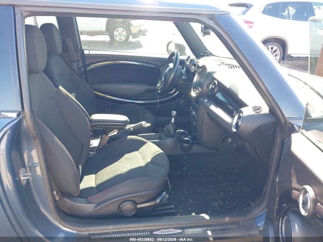 2011 MINI JOHN COOPER 5