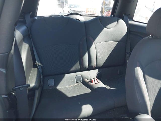 2011 MINI JOHN COOPER 8