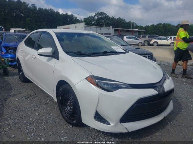 2019 TOYOTA COROLLA LE 1