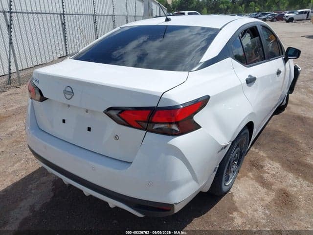 2024 NISSAN VERSA 1.6 S 4