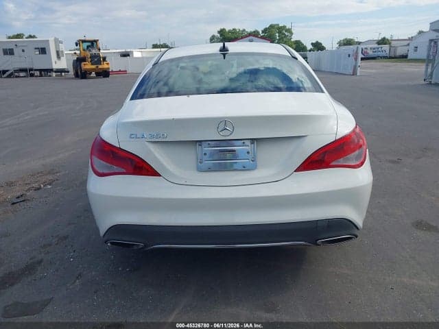2018 MERCEDES-BENZ CLA 250 17