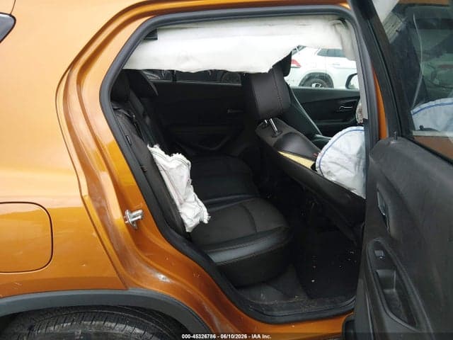 2017 CHEVROLET TRAX LT 8