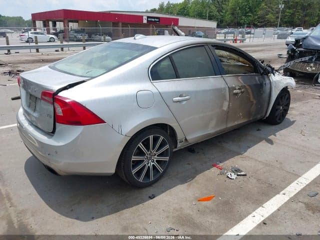 2015 VOLVO S60 T5 4
