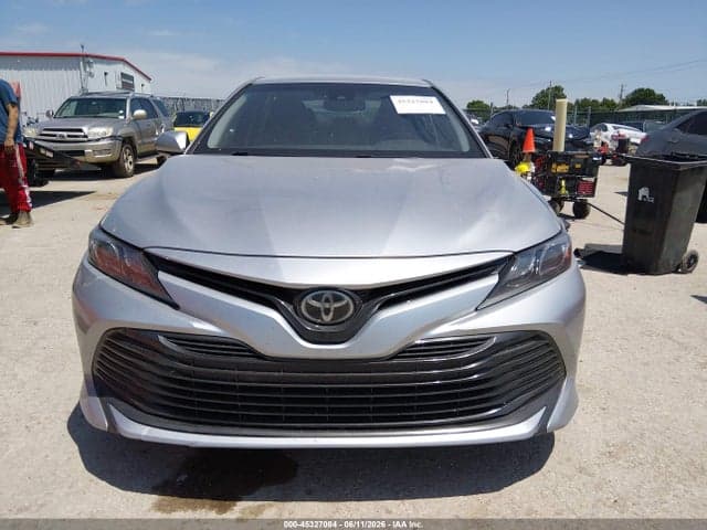 2018 TOYOTA CAMRY LE 13