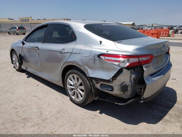 2018 TOYOTA CAMRY LE 3