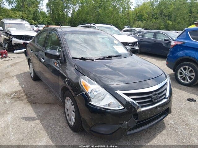 2019 NISSAN VERSA 1.6 SV 1