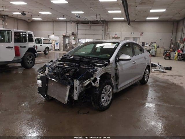 2022 HYUNDAI ACCENT SE 2