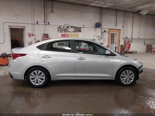2022 HYUNDAI ACCENT SE 14