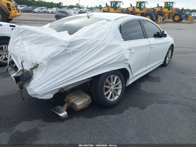 2018 HYUNDAI SONATA SE 4
