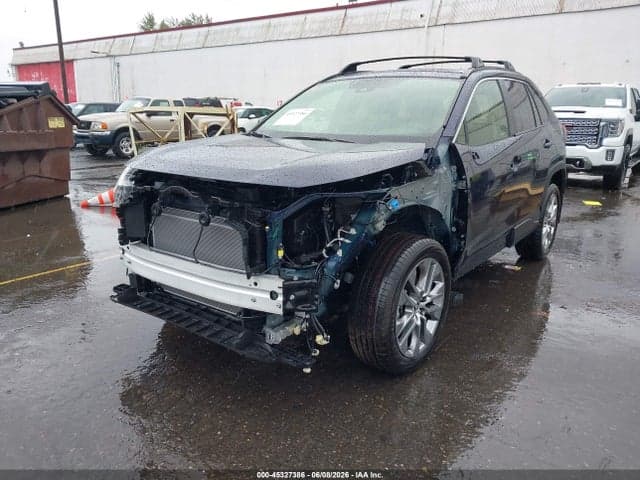 2025 TOYOTA RAV4 XLE PREMIUM 6