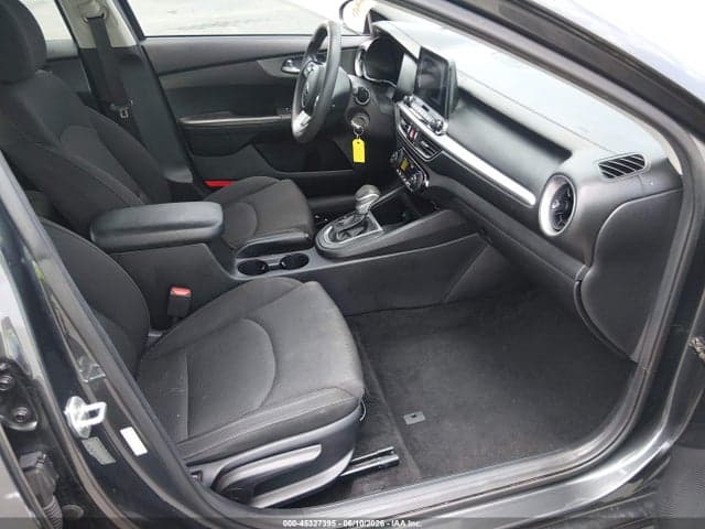 2019 KIA FORTE LXS 5