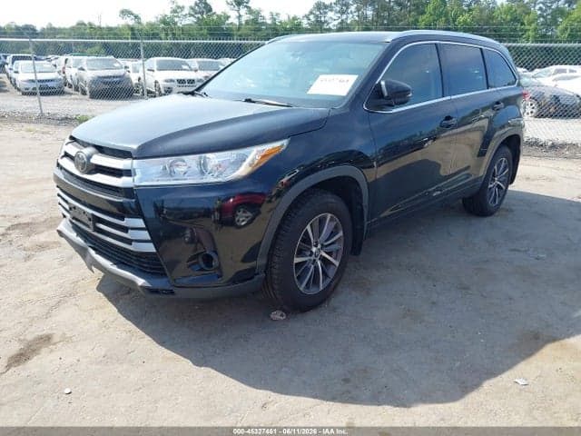 2017 TOYOTA HIGHLANDER XLE 2