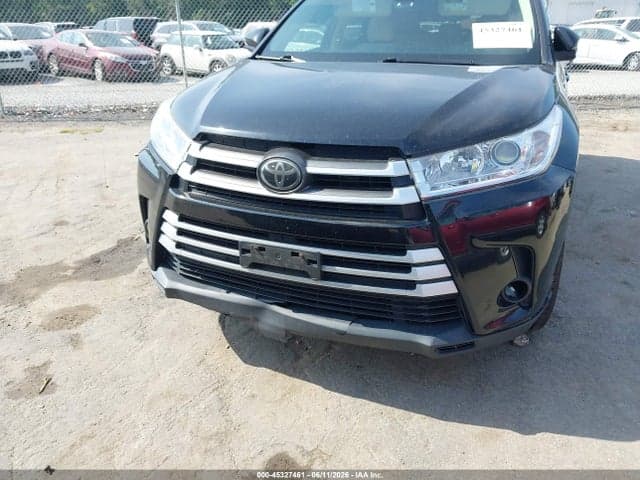 2017 TOYOTA HIGHLANDER XLE 6