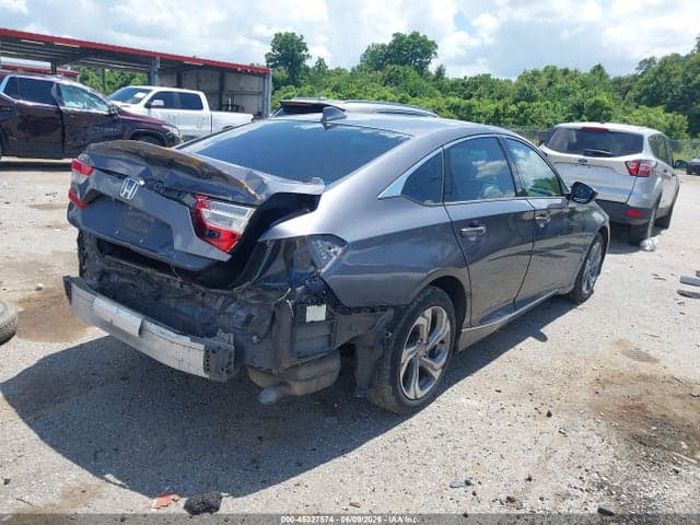 2018 HONDA ACCORD EX-L 4