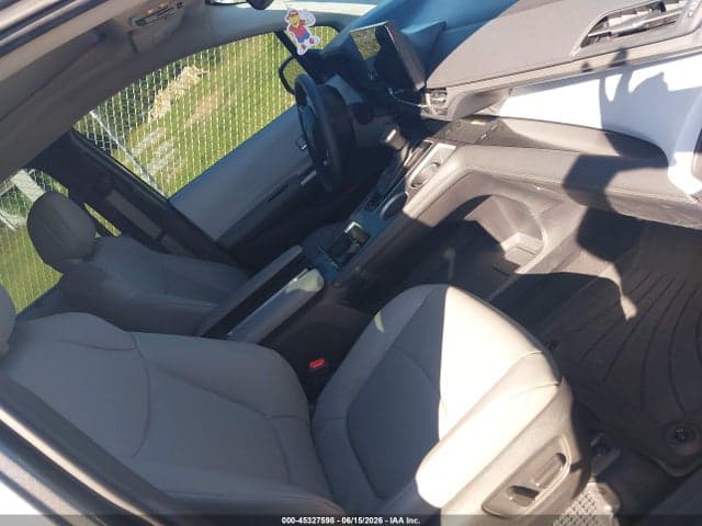 2025 TOYOTA SIENNA XLE 5