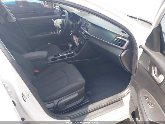 2017 KIA OPTIMA LX 5
