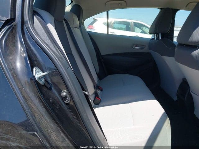 2021 TOYOTA COROLLA LE 8