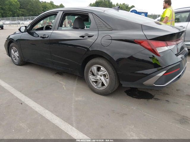 2025 HYUNDAI ELANTRA SE 3