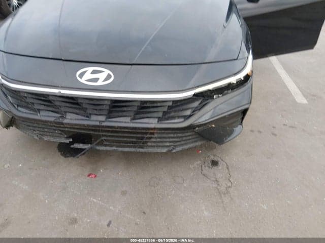 2025 HYUNDAI ELANTRA SE 6