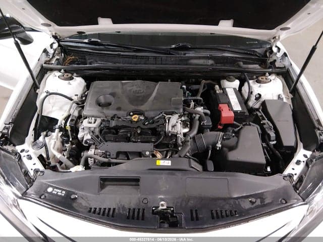 2019 TOYOTA CAMRY SE 11