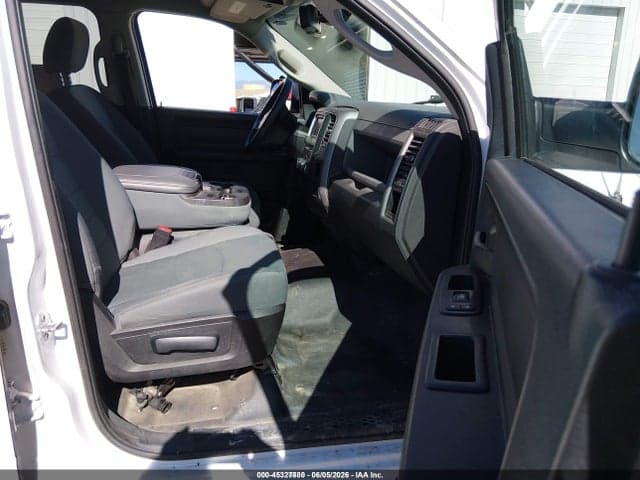2016 RAM 1500 5