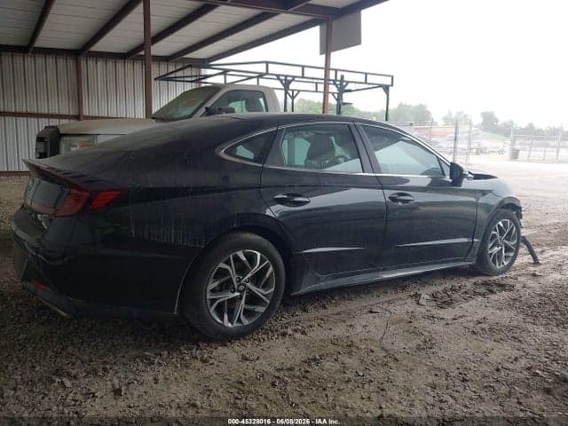 2022 HYUNDAI SONATA SEL 13