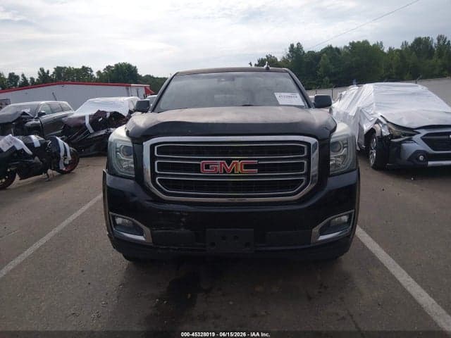 2017 GMC YUKON SLT 12