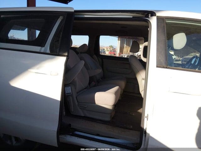 2018 KIA SEDONA L 8
