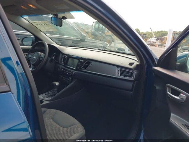 2019 KIA NIRO LX 5