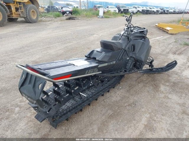 2020 SKI-DOO SUMMIT SP 850 E-TEC 4