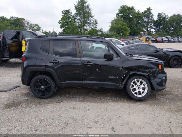 2019 JEEP RENEGADE LATITUDE 4X4 14